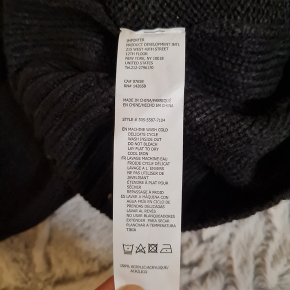 NWT Charlotte Russe Cozy Black Sweater Size M - Picture 7 of 7